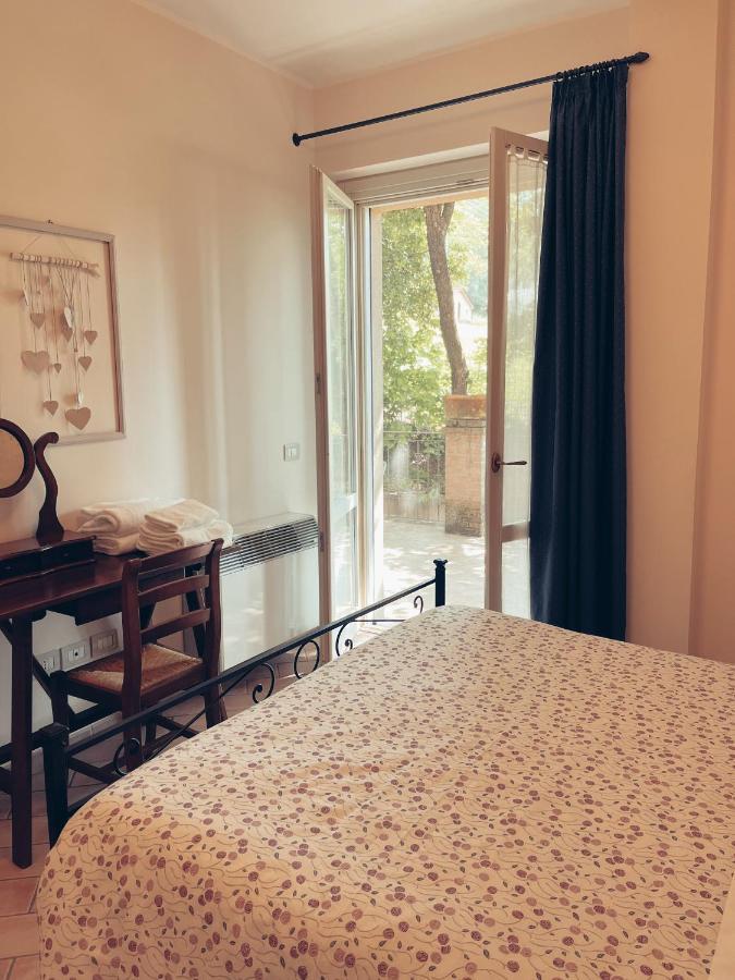 Maison d'hôtes Residenze L'Alberata à Collazzone Extérieur photo